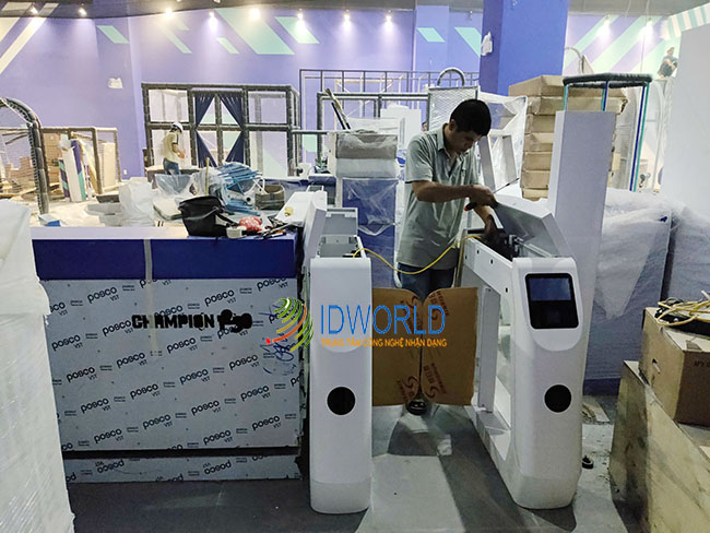 Lắp đặt hệ thống cổng soát vé tự động KSB1322